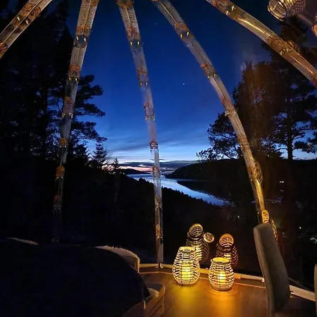 Glassigloo Med Panoramautsikt - Nordlys Og Stjernehimmel - Fosen Luksustelt